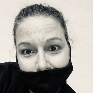 Meet your Posher, April